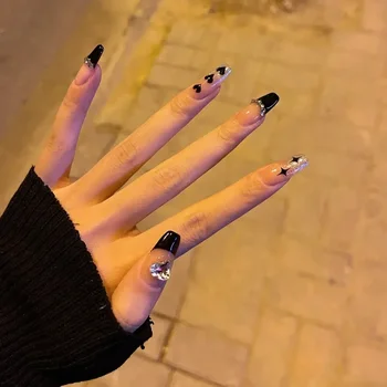 Набор из 24 шт. блестящих ногтей, приклеенных клейкими полосками, корейский милый дизайн в виде черного сердечка, накладные ногти, полное покрытие ногтей для девочек