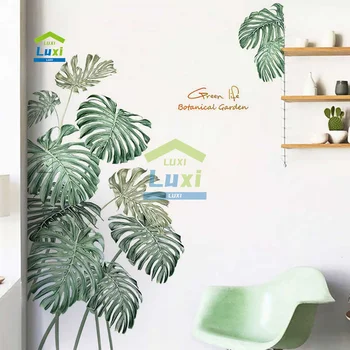 Наклейка на стену с зеленым растением 