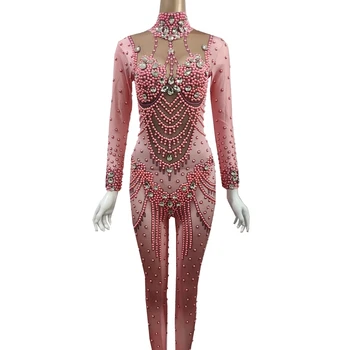 Розовый жемчуг, кристаллы, блестящее стекло, бриллиант, обтягивающая эластичная планка, сценические костюмы для вечеринки по случаю дня рождения певицы, комбинезон со стразами