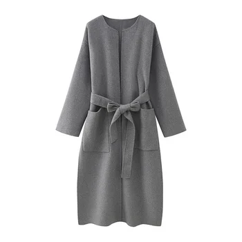 Серое мягкое приталенное твидовое пальто. Женское осенне-зимнее модное пальто средней длины на завязках. Минималистичное и атмосферное пальто