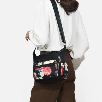2023 Новая женская нейлоновая сумка-мессенджер с многослойным принтом, женские легкие сумки через плечо из ткани Оксфорд, универсальные модные сумки